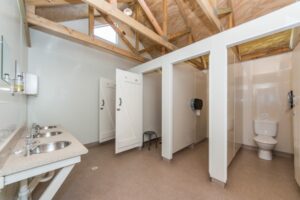 Guest Shower Block